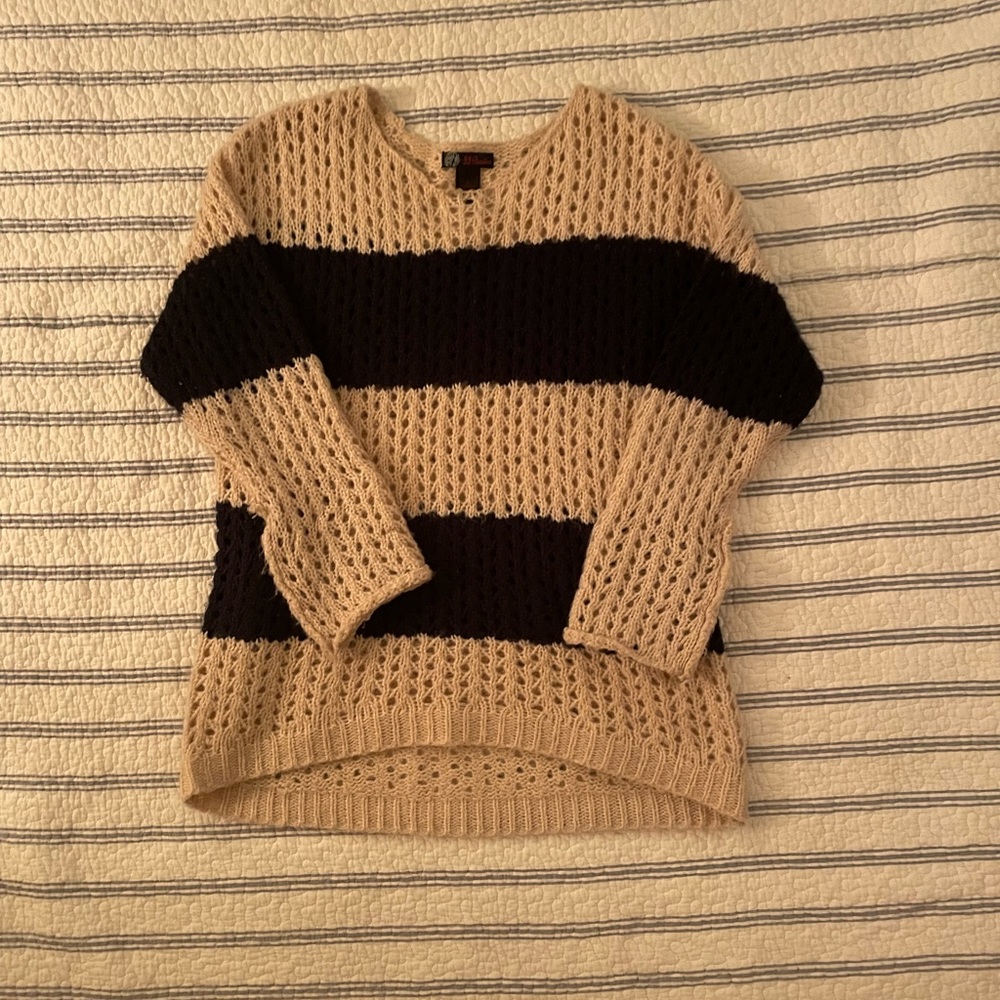 Knit sweater